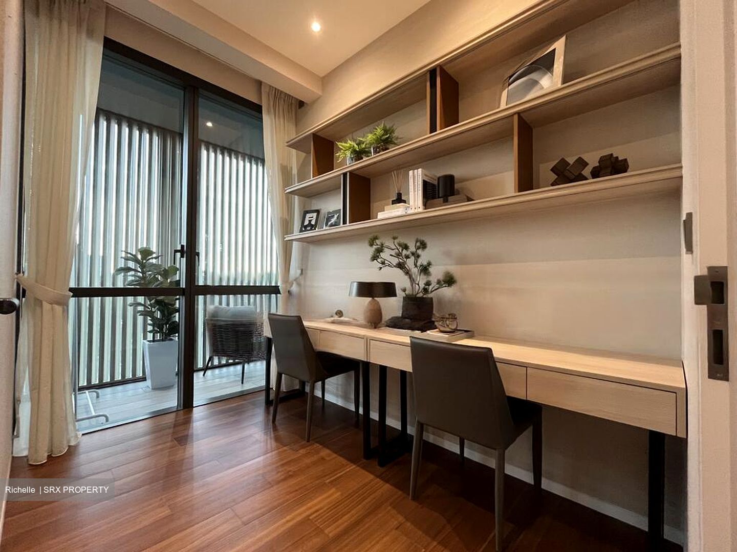 19 Nassim (D10), Apartment #556687311